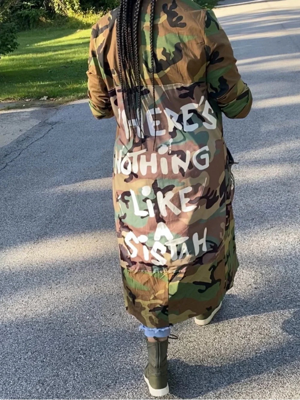 Camo Women's Camouflage Long Blazer Jacket with Graphic Pockets - Picture 6 of 8